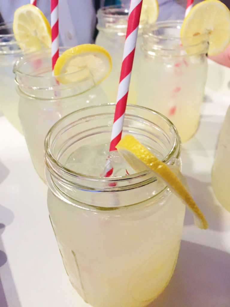 Cocktail in a mason jar